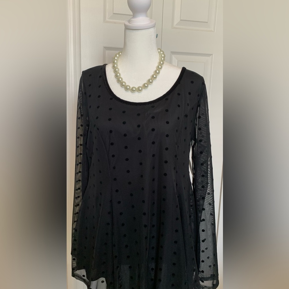 NWT black xl long sheer sleeve polka dot swing top